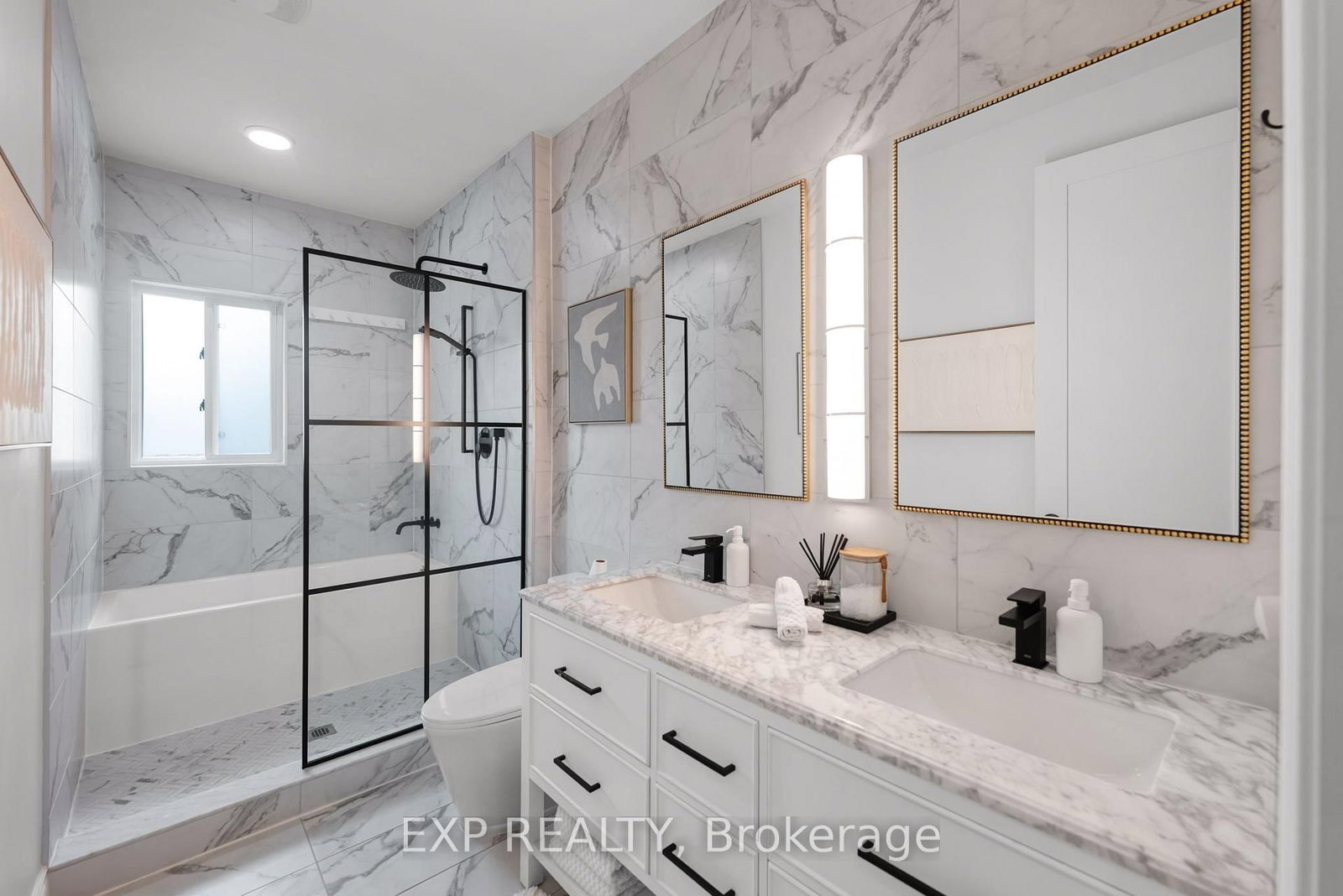 256 Old Mosley Street • Wasaga Beach, ON photo 22