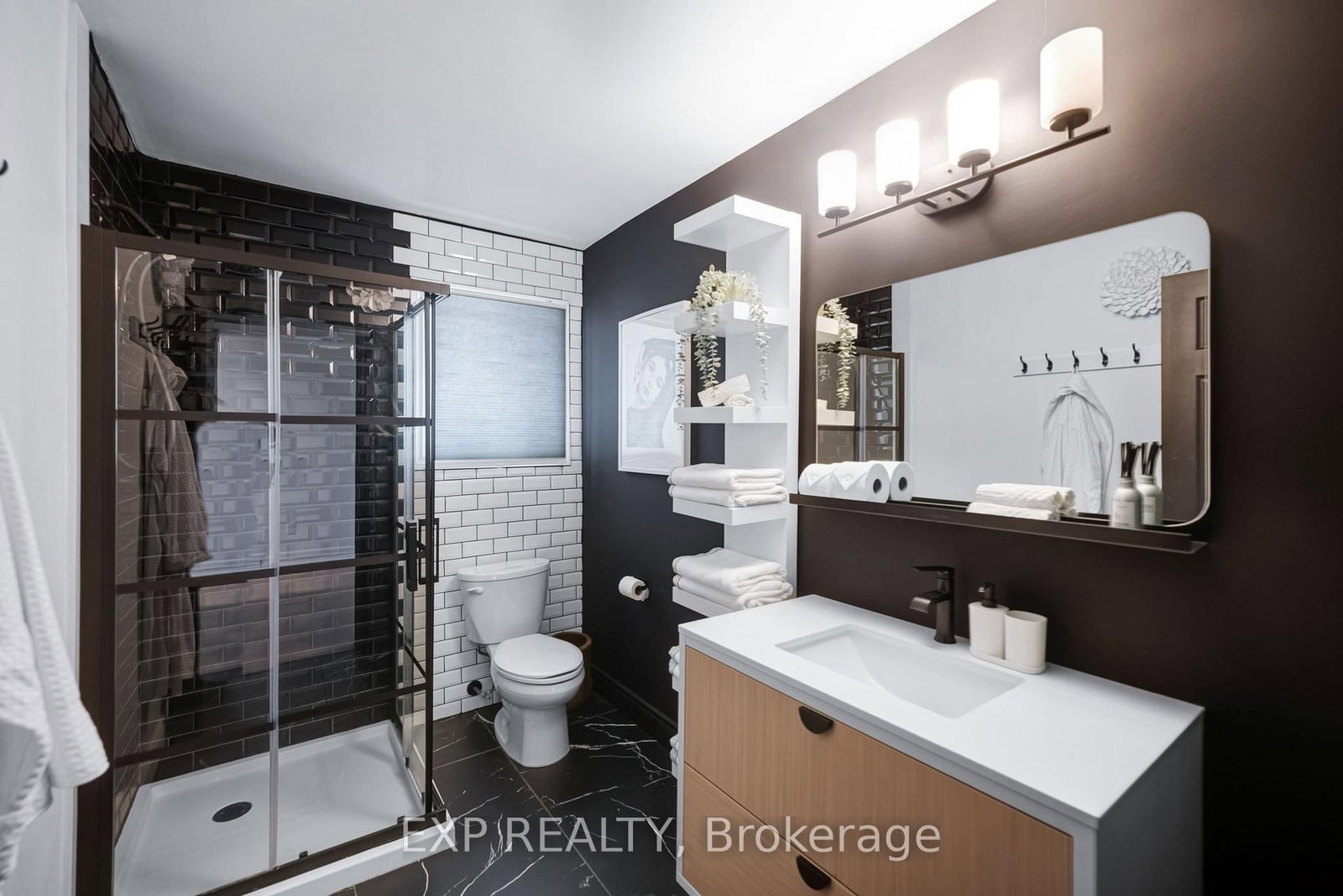 256 Old Mosley Street • Wasaga Beach, ON photo 28