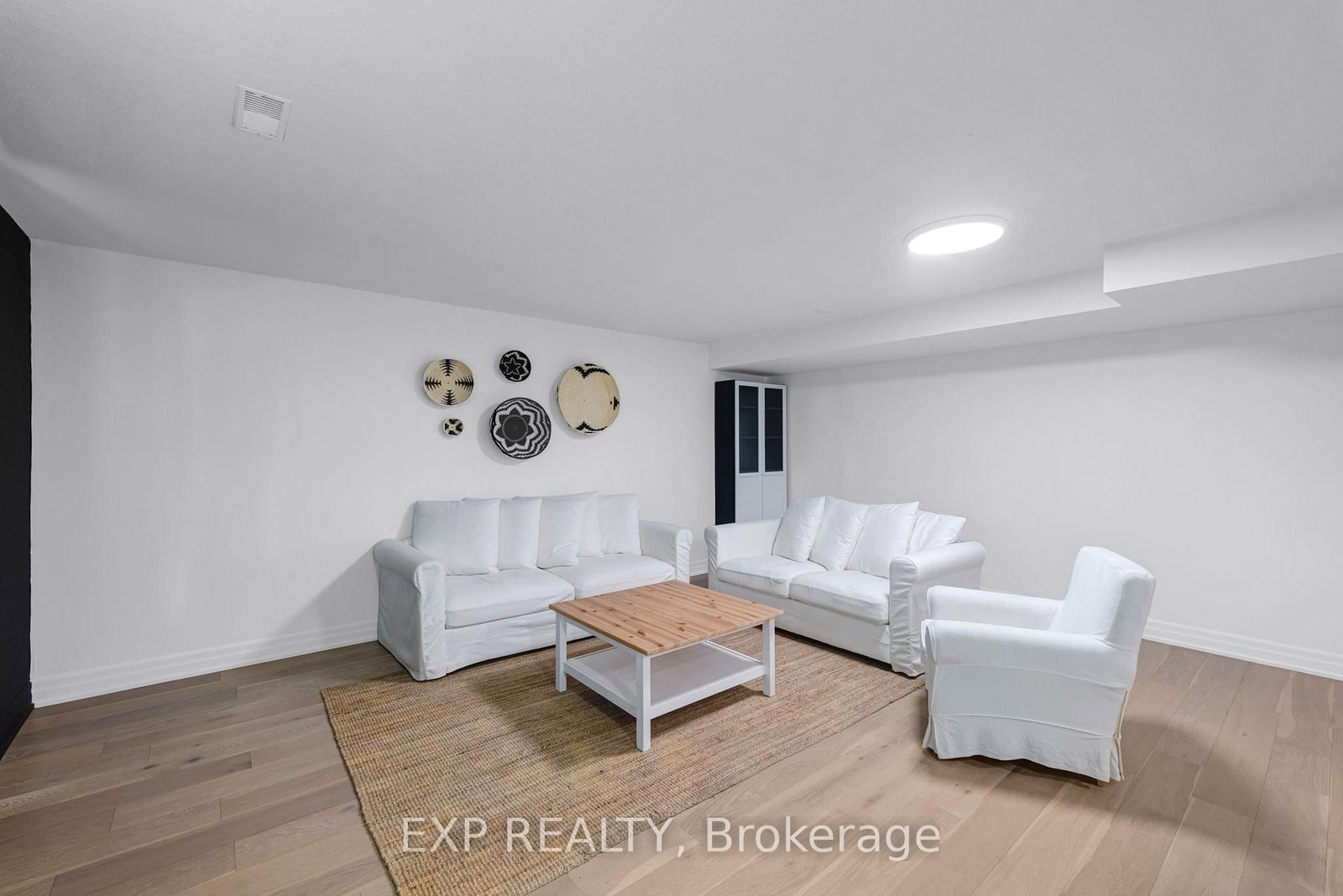 256 Old Mosley Street • Wasaga Beach, ON photo 32