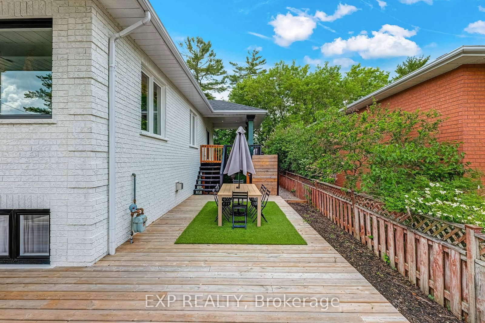 256 Old Mosley Street • Wasaga Beach, ON photo 38