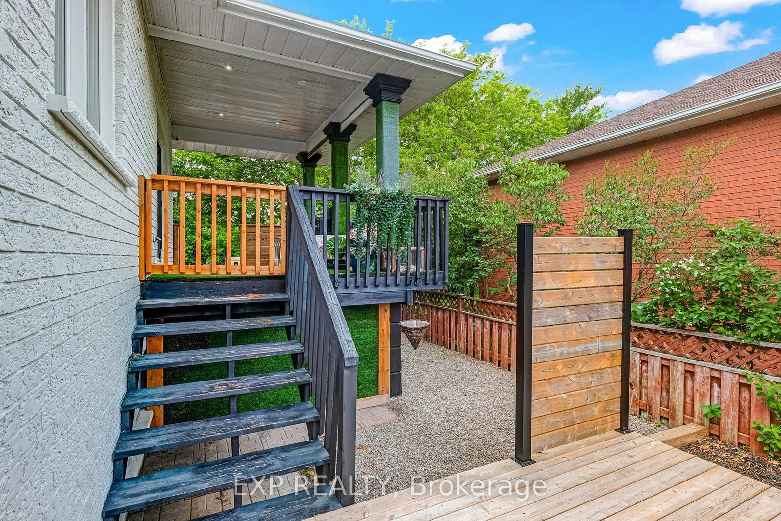256 Old Mosley Street • Wasaga Beach, ON photo 39