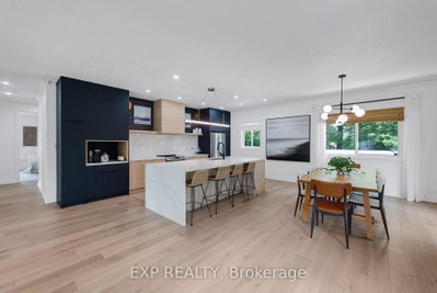 256 Old Mosley Street • Wasaga Beach, ON photo 6