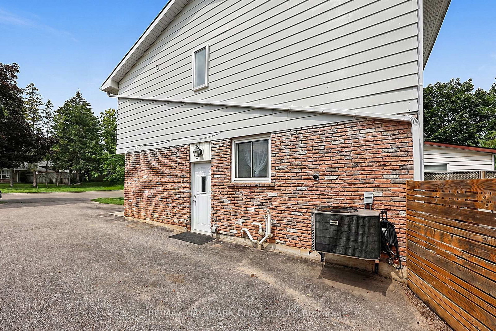 133 Daphne Crescent • Barrie, ON photo 38