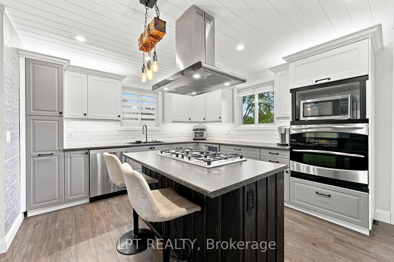 2628 Westshore Crescent • Severn, ON photo 12