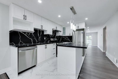 706 Frazer Drive • Midland, ON photo 9