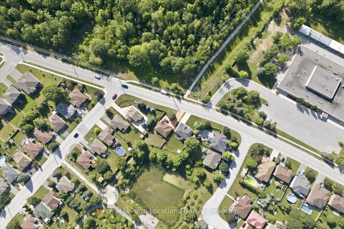 402 Ramblewood Drive • Wasaga Beach, ON photo 41