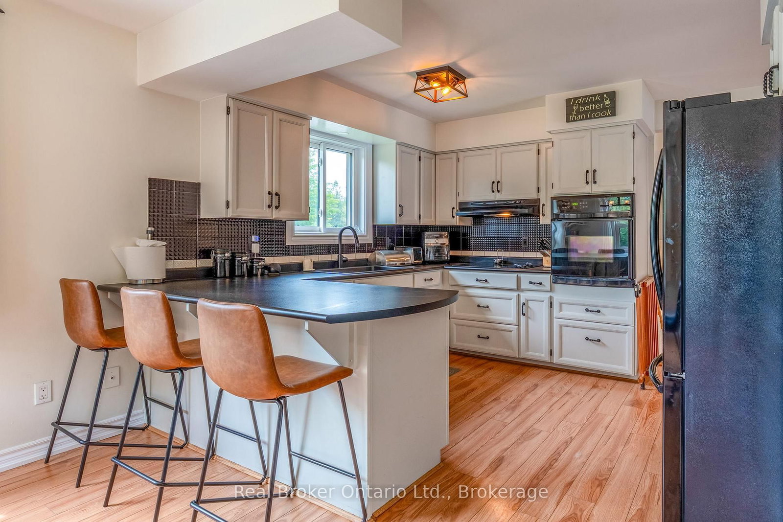1819 Old Second Road S • Springwater, ON photo 12