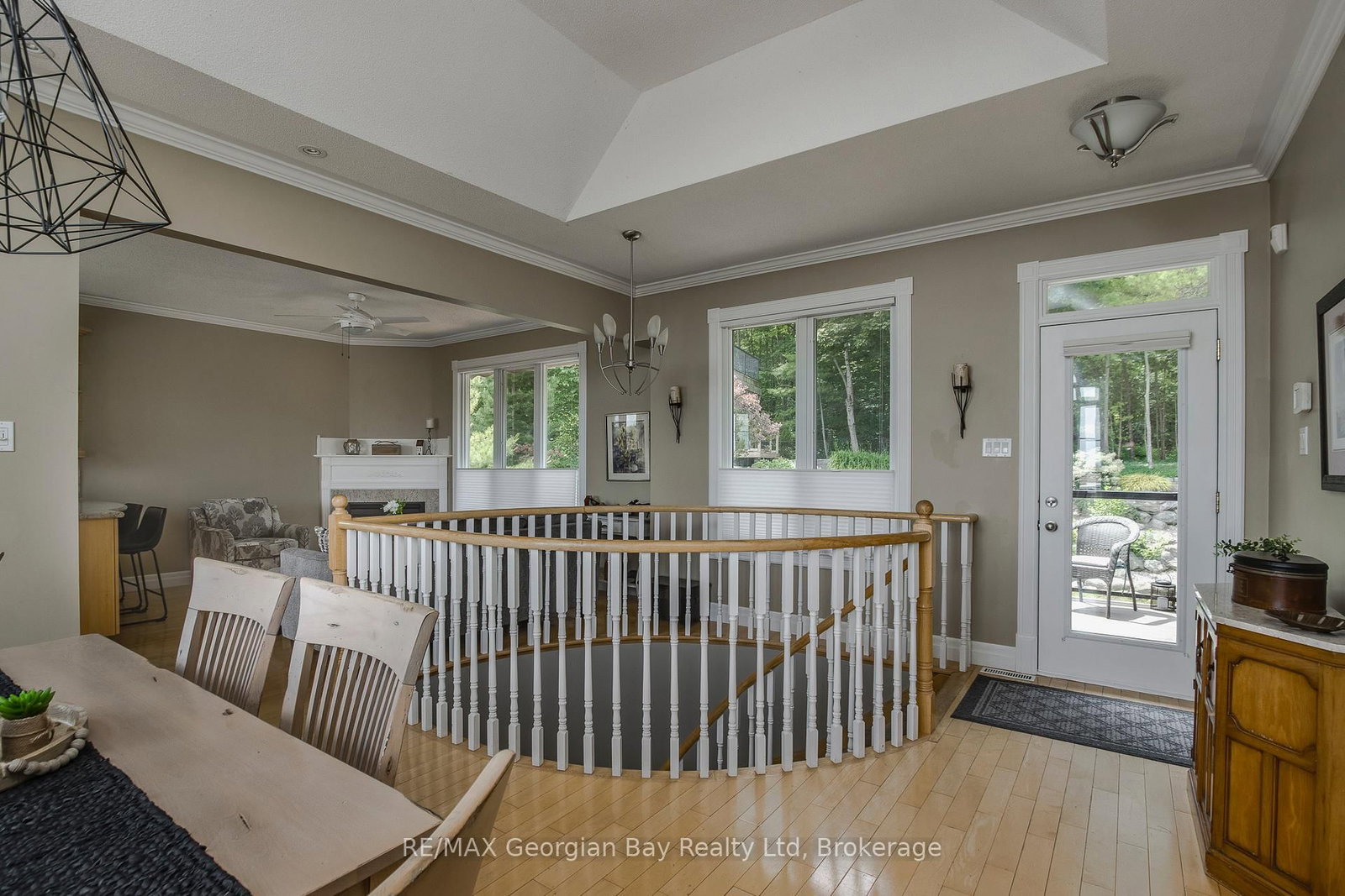 422 Aberdeen Boulevard • Midland, ON photo 14