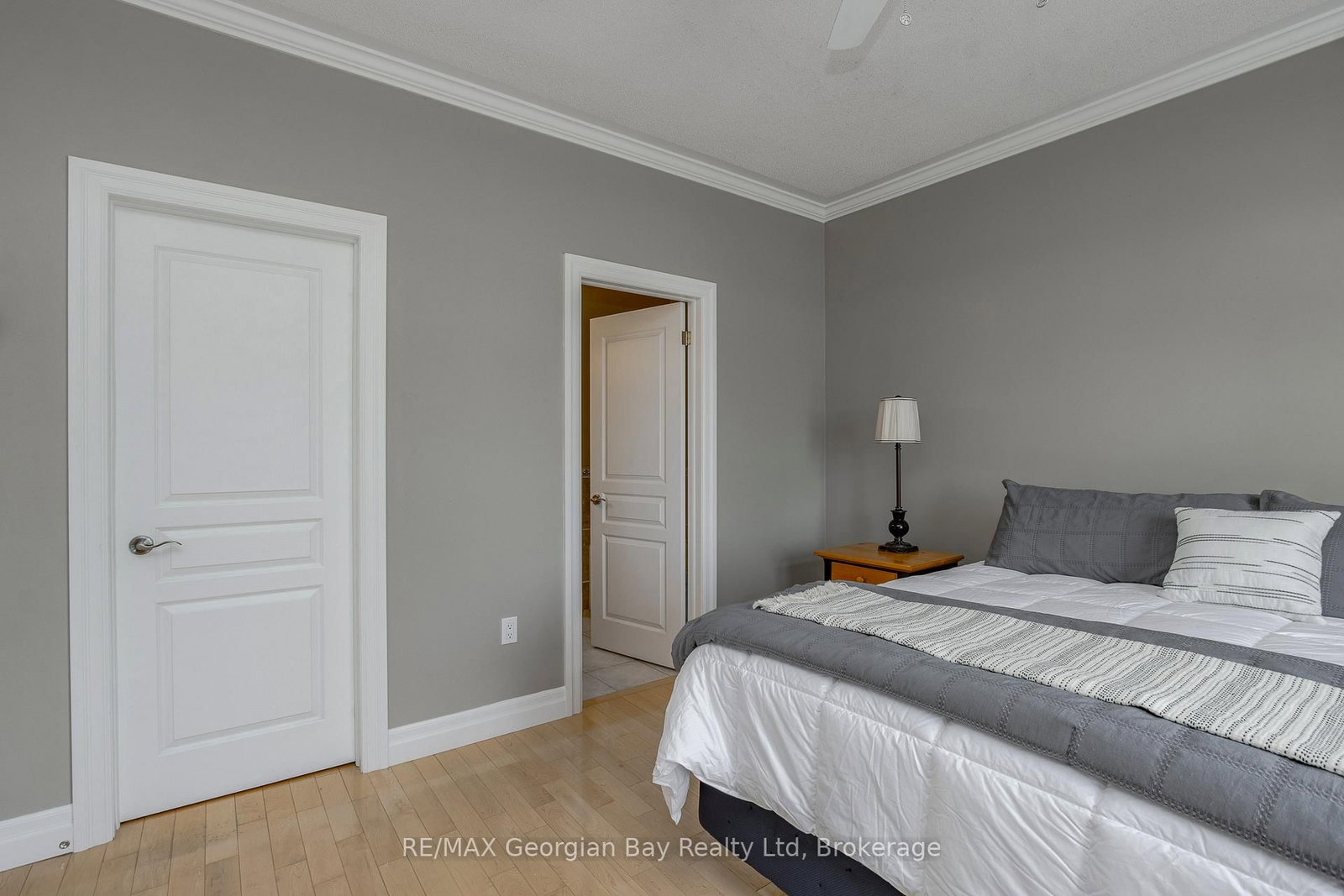 422 Aberdeen Boulevard • Midland, ON photo 18