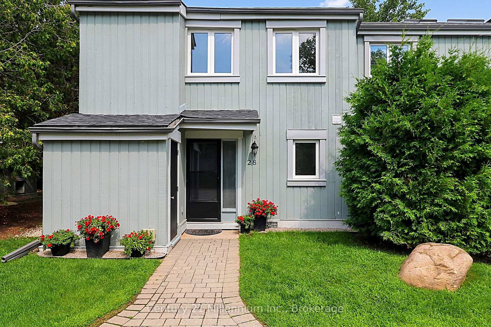 127 Fairway Crescent • #28 • Collingwood, ON photo 1
