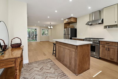 127 Fairway Crescent • #28 • Collingwood, ON photo 8