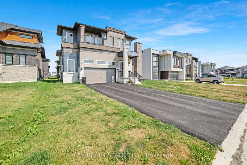 3742 Sunbank Crescent