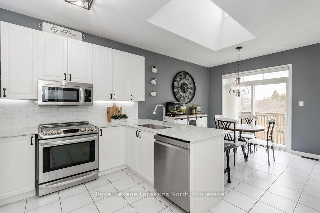 14 Berkshire Avenue • Wasaga Beach, ON photo 10