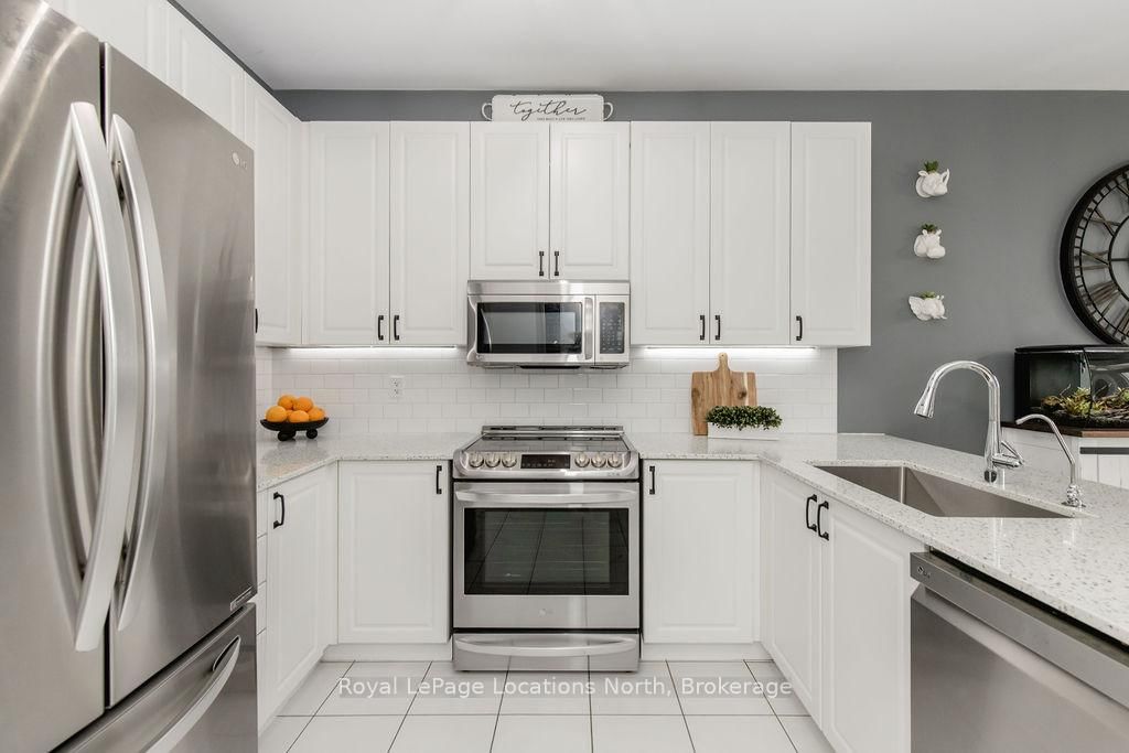 14 Berkshire Avenue • Wasaga Beach, ON photo 11