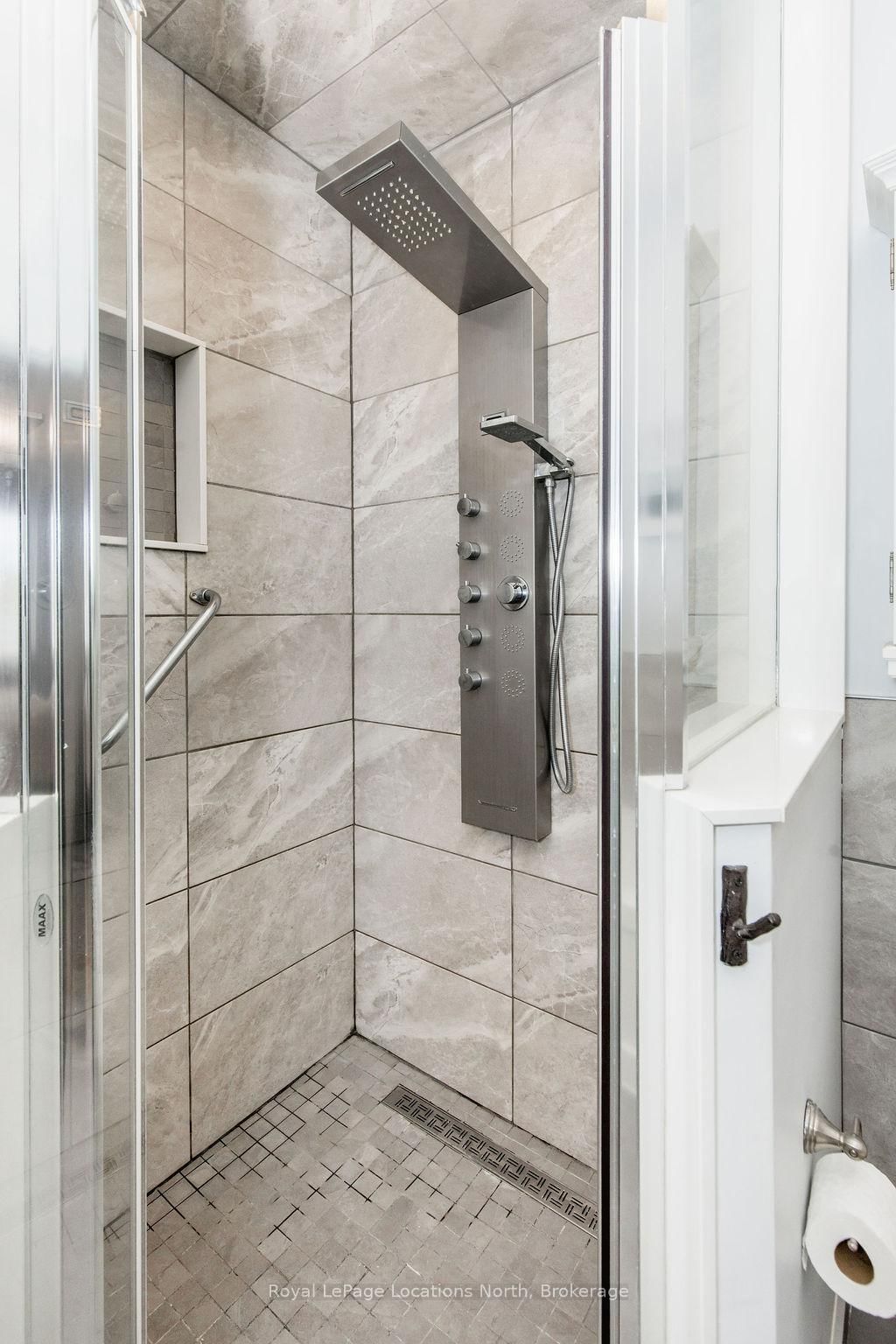 14 Berkshire Avenue • Wasaga Beach, ON photo 20