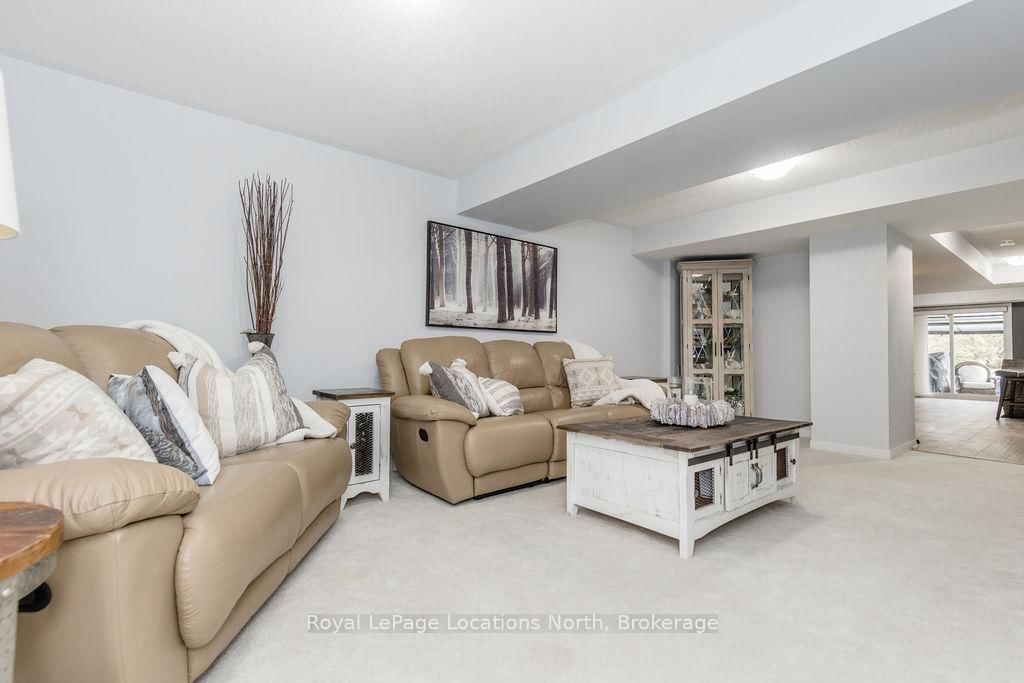 14 Berkshire Avenue • Wasaga Beach, ON photo 32