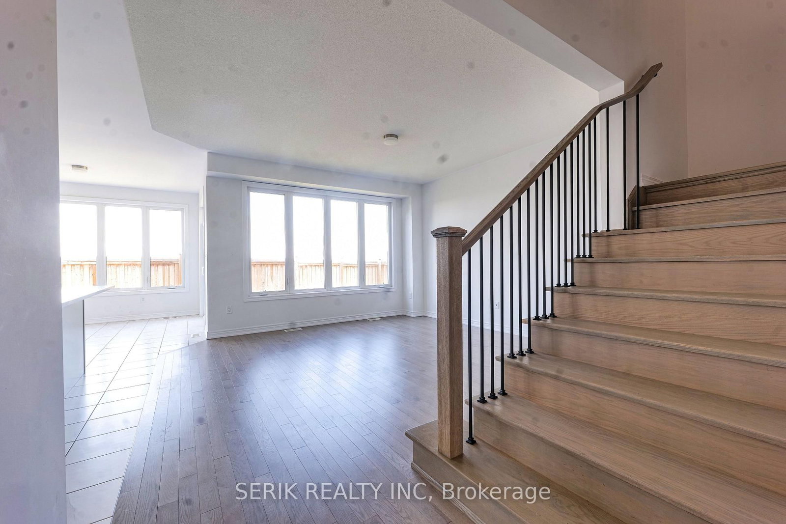 163 Fenchurch Manor • Barrie, ON photo 11