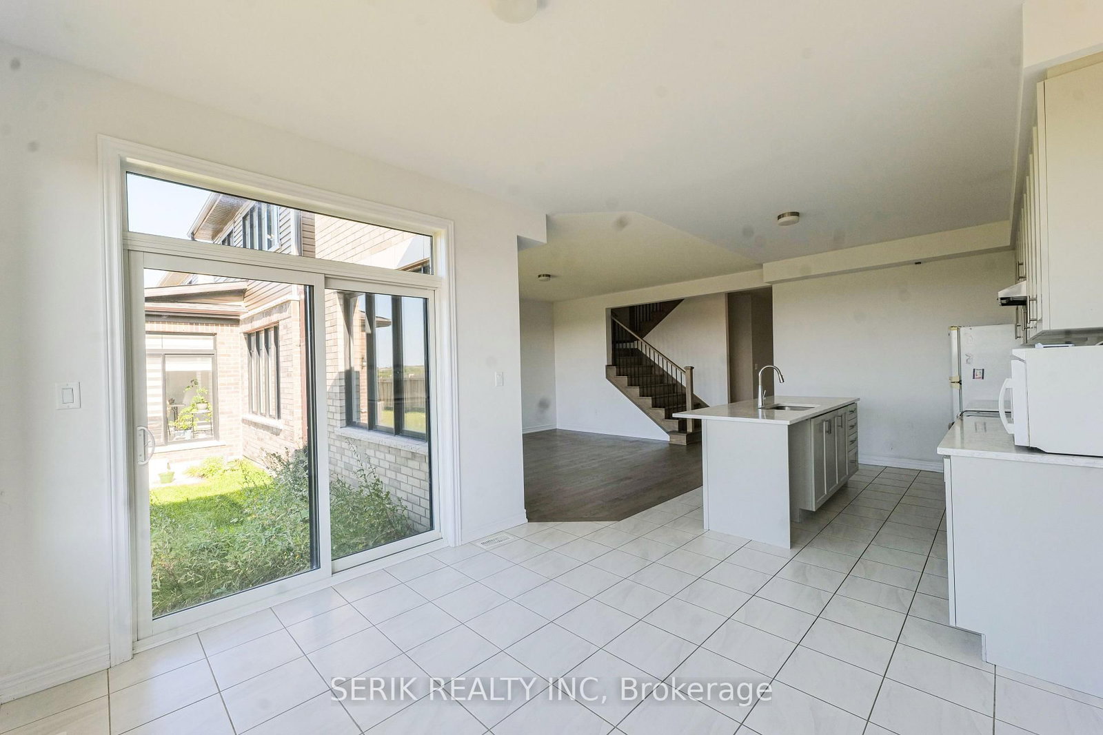 163 Fenchurch Manor • Barrie, ON photo 15