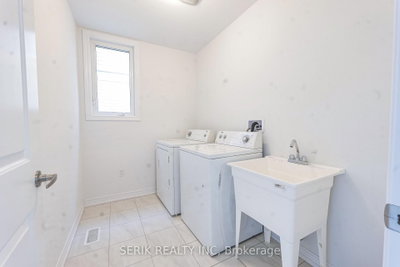 163 Fenchurch Manor • Barrie, ON photo 9