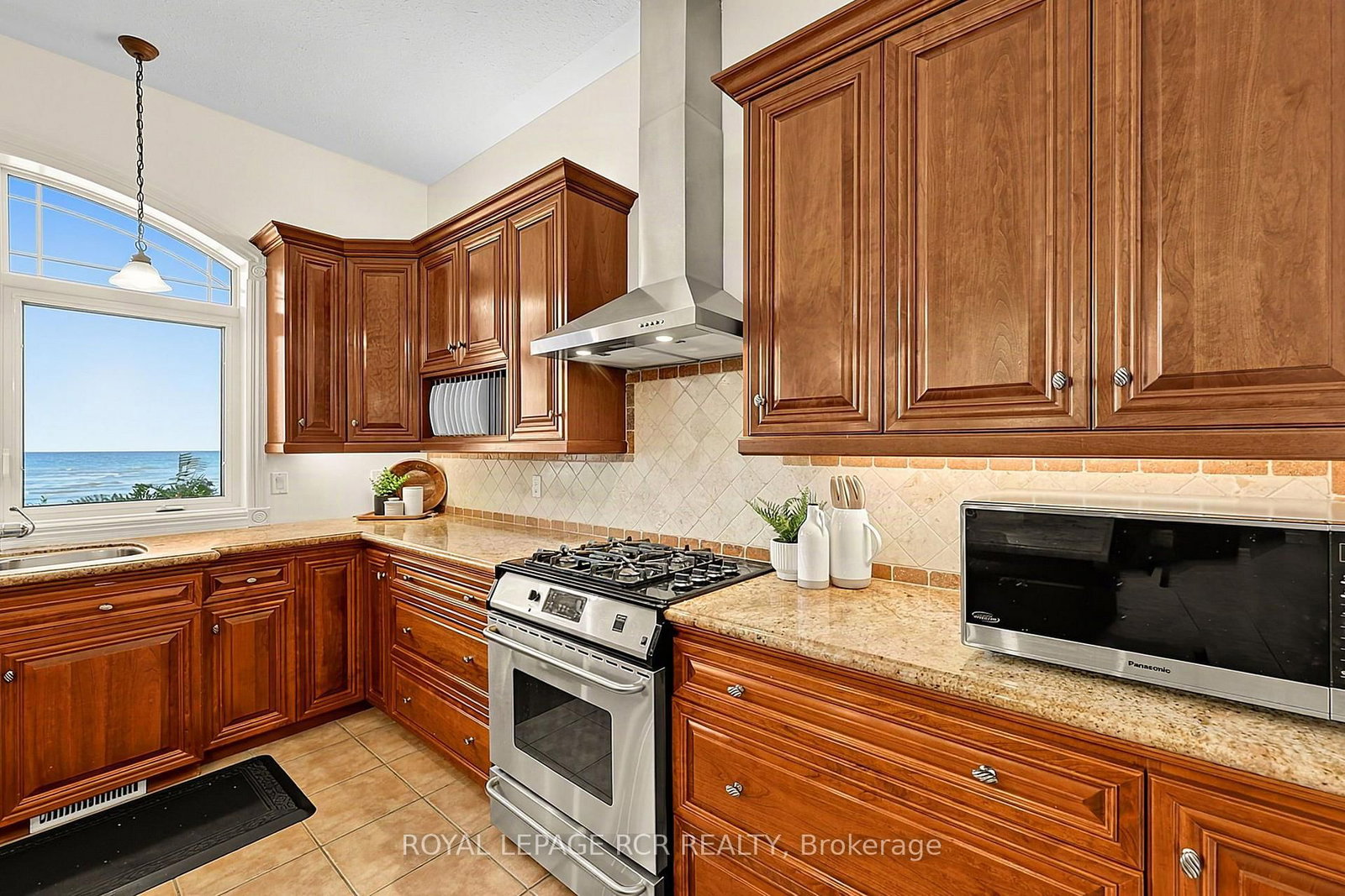 1068 Shore Lane • Wasaga Beach, ON photo 16