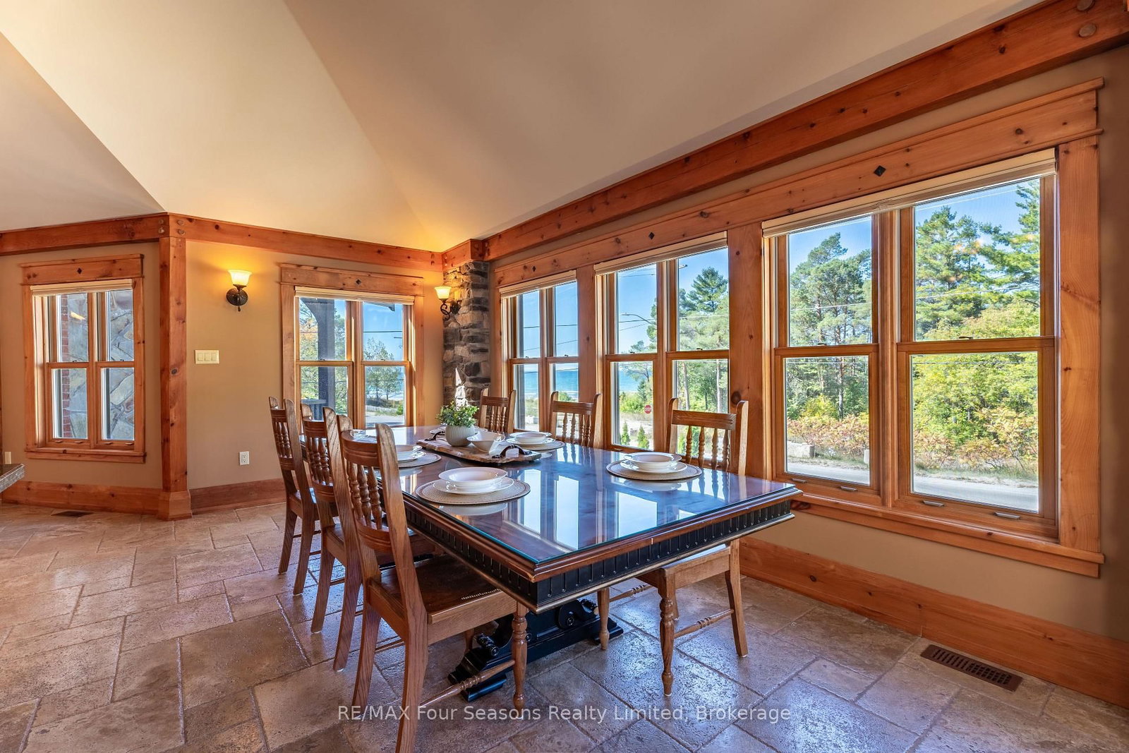 805 Eastdale Drive • Wasaga Beach, ON photo 15