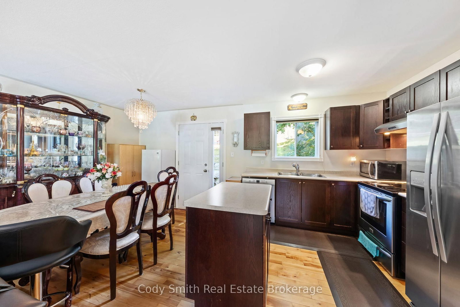 21 CHURCH Street • Penetanguishene, ON photo 17