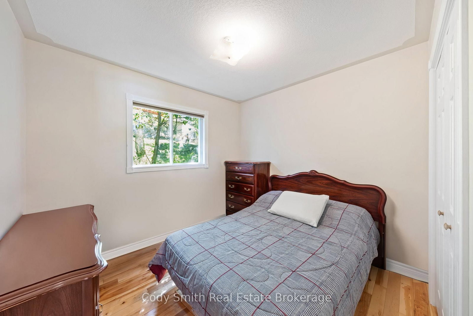 21 CHURCH Street • Penetanguishene, ON photo 24