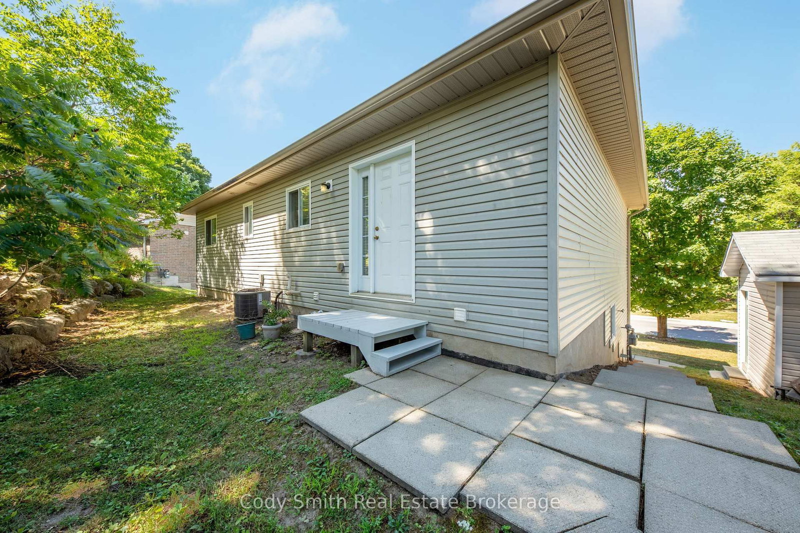 21 CHURCH Street • Penetanguishene, ON photo 25