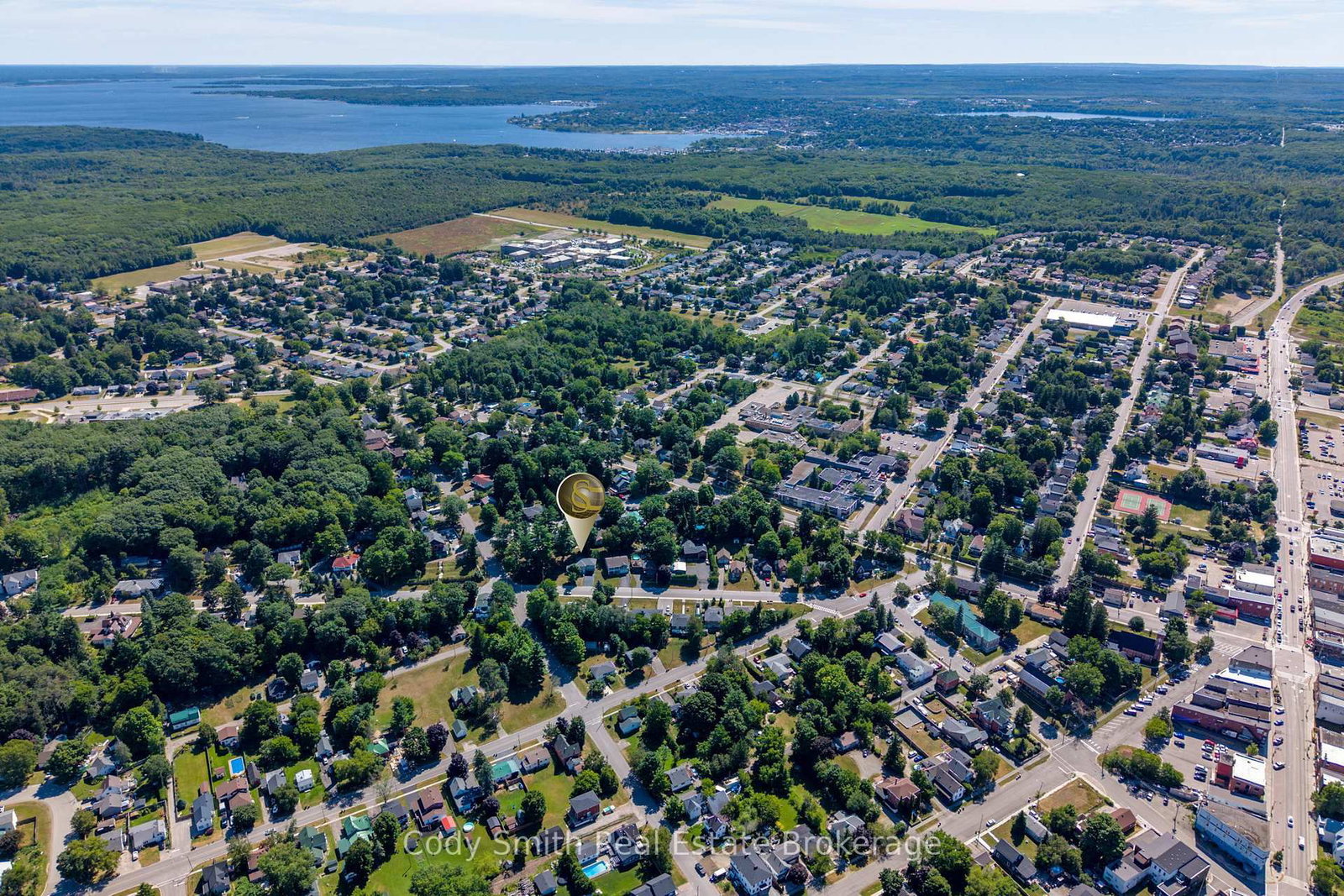 21 CHURCH Street • Penetanguishene, ON photo 35