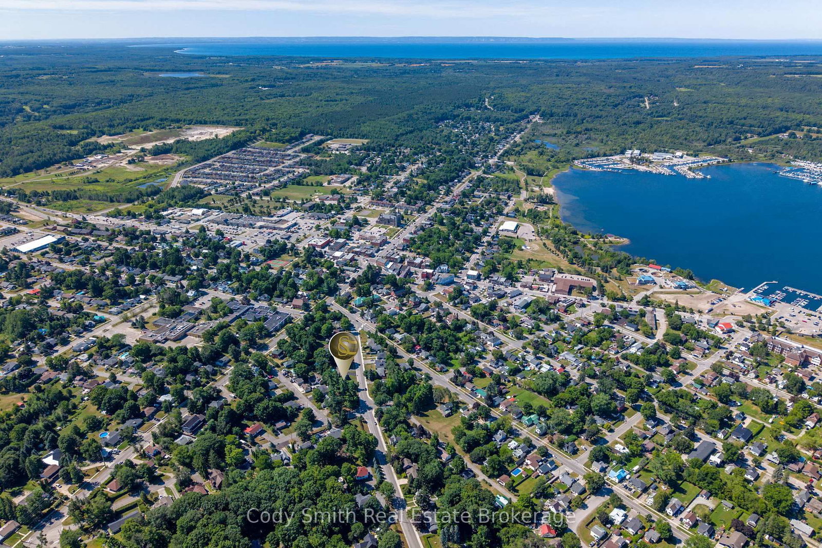 21 CHURCH Street • Penetanguishene, ON photo 36