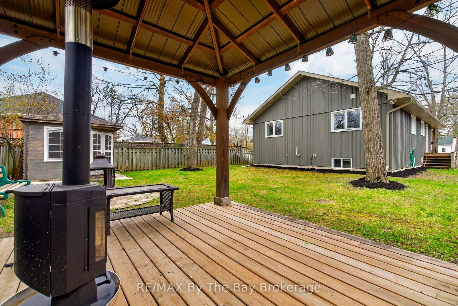 12 5th Lane • Wasaga Beach, ON photo 38