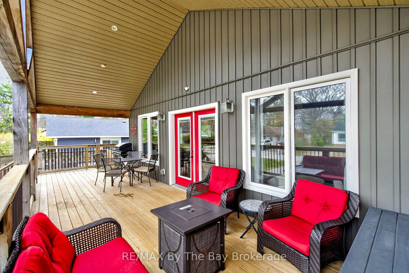 12 5th Lane • Wasaga Beach, ON photo 5