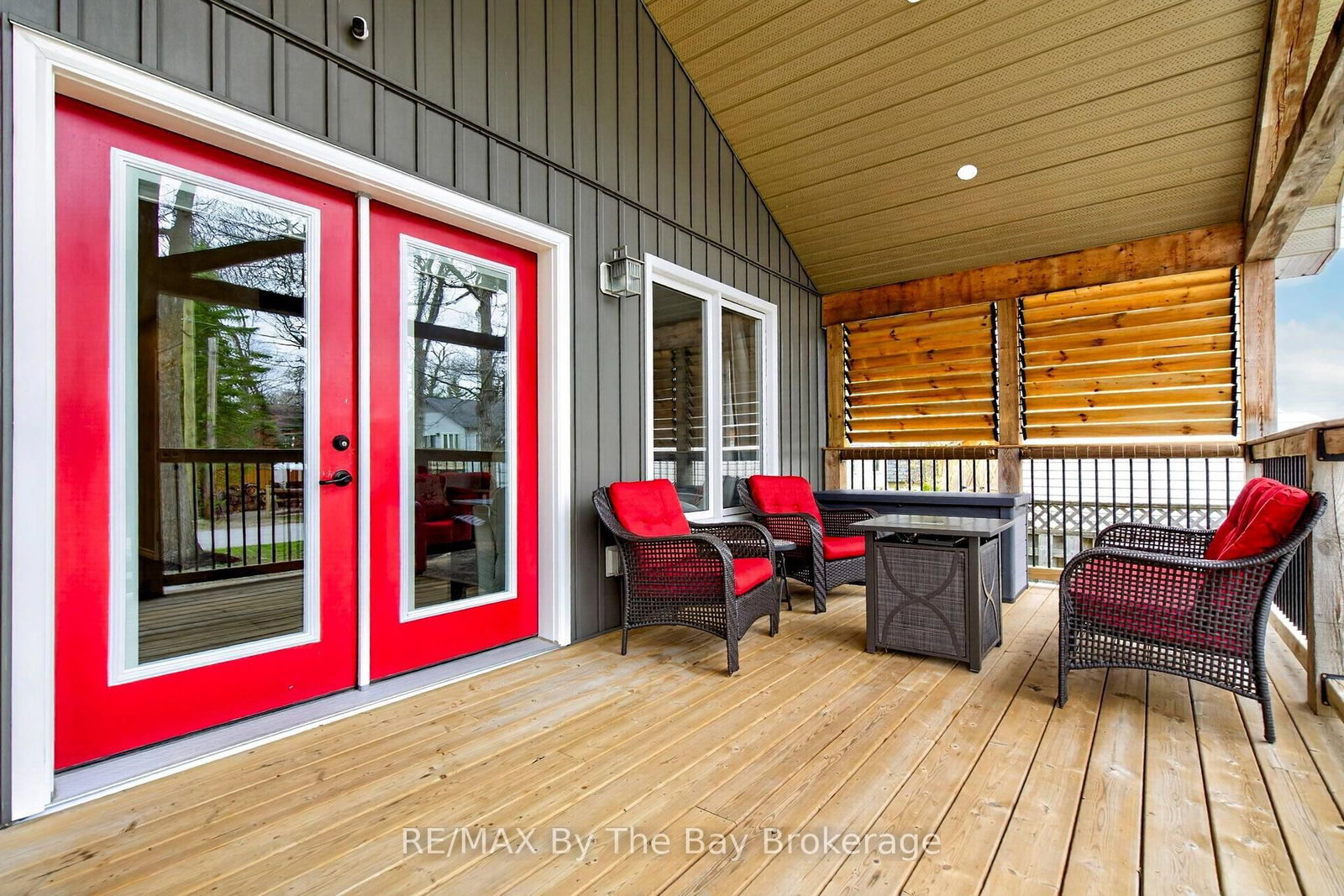12 5th Lane • Wasaga Beach, ON photo 7