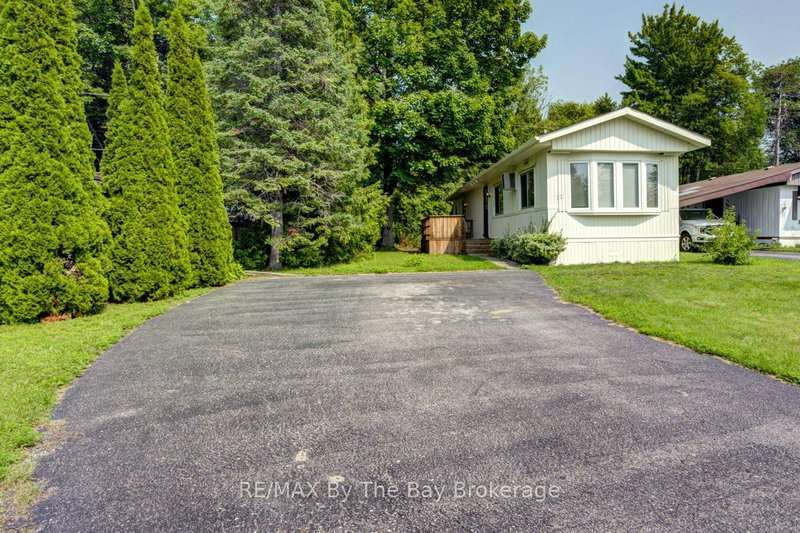 55 Georgian Glen Drive