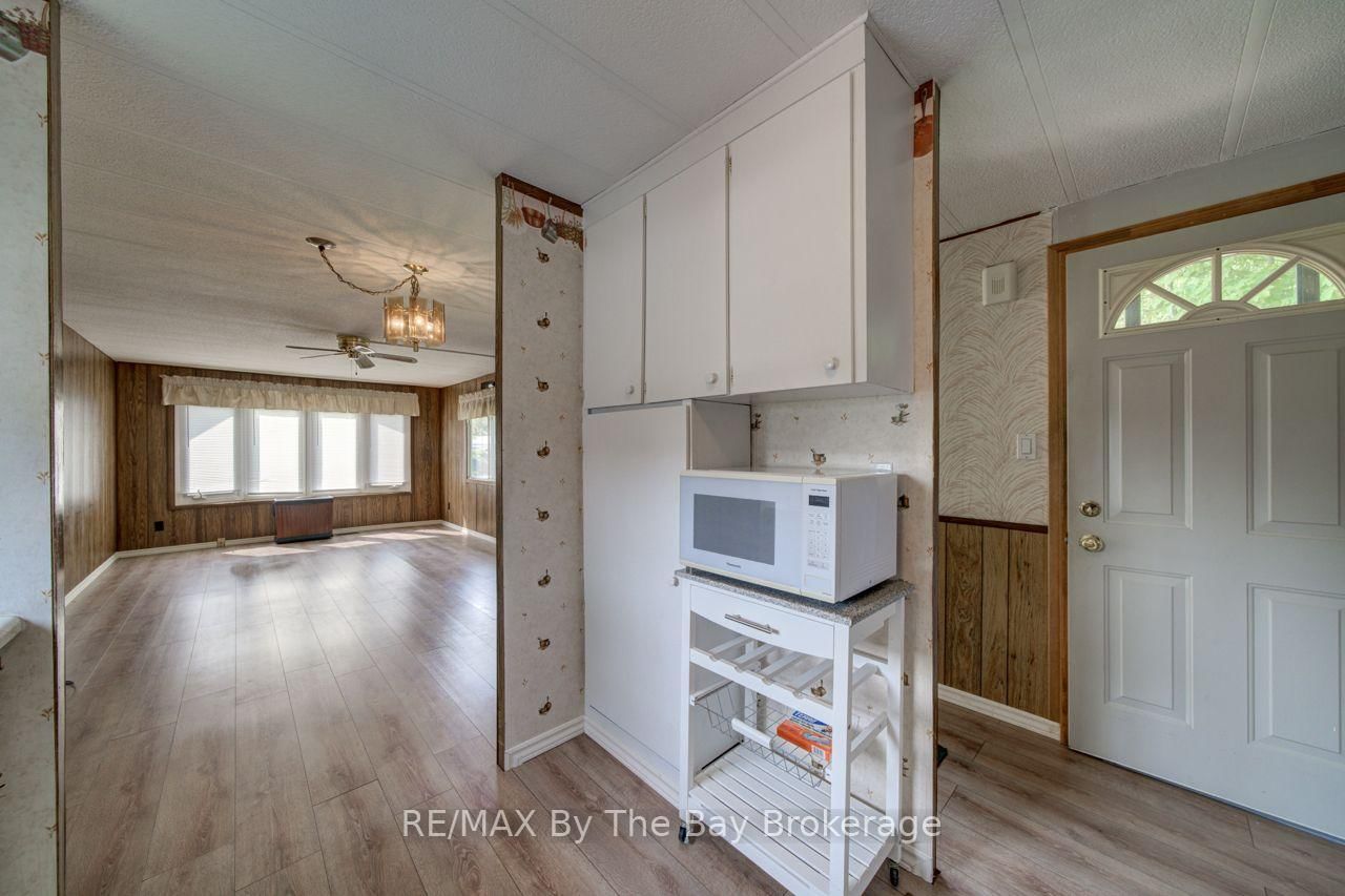 55 Georgian Glen Drive • Wasaga Beach, ON photo 12