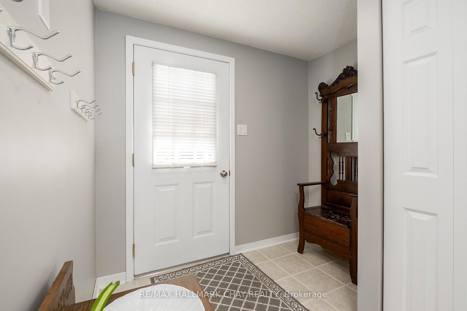 323 Sunnidale Road • Barrie, ON photo 36