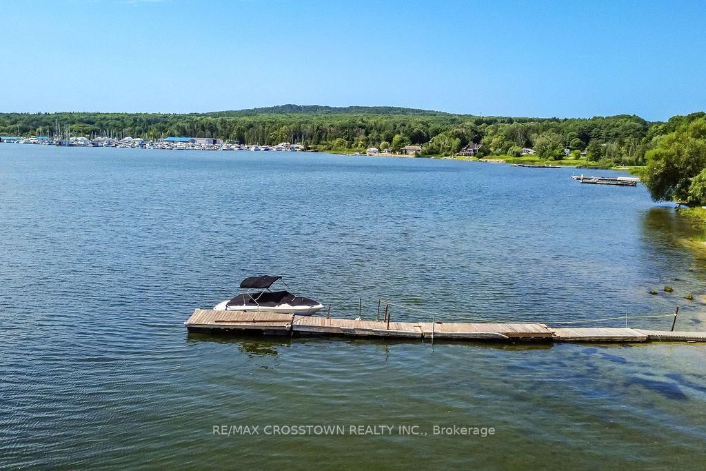 243 Champlain Road • Penetanguishene, ON photo 12