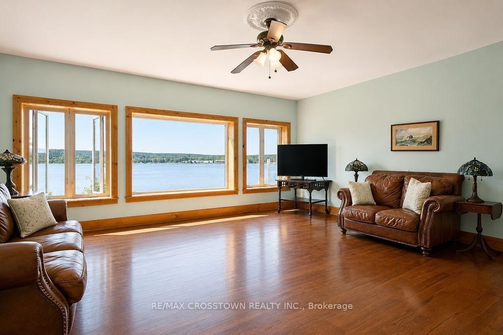 243 Champlain Road • Penetanguishene, ON photo 16