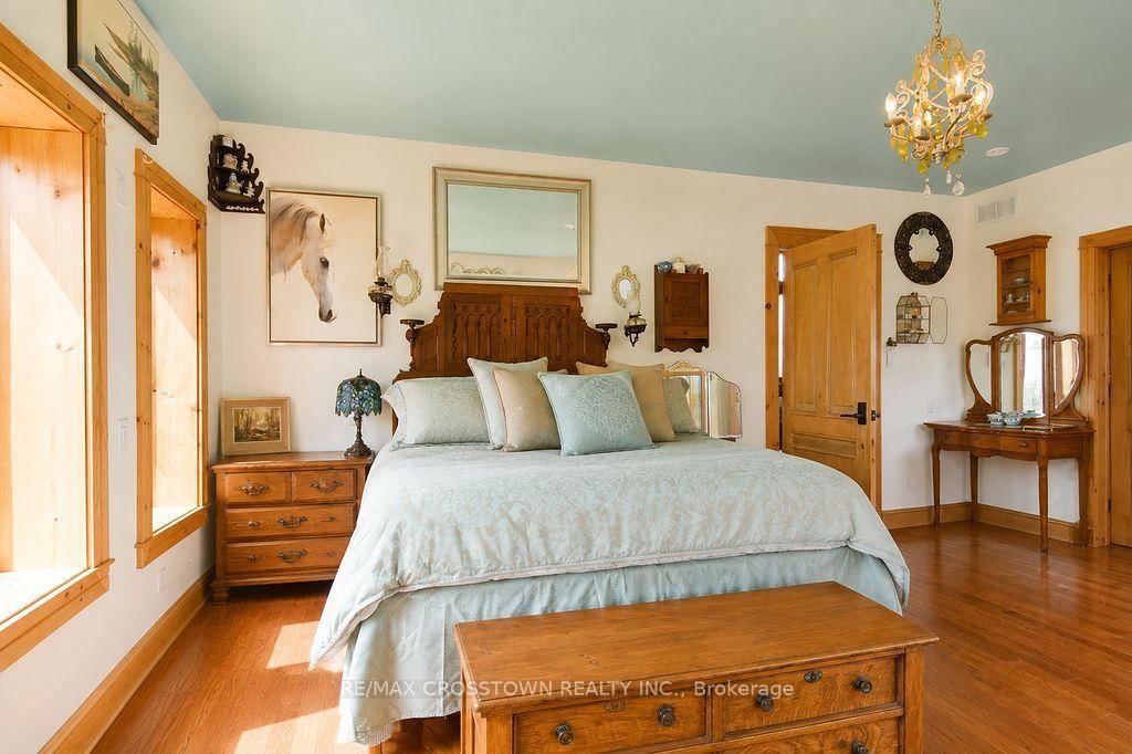 243 Champlain Road • Penetanguishene, ON photo 17