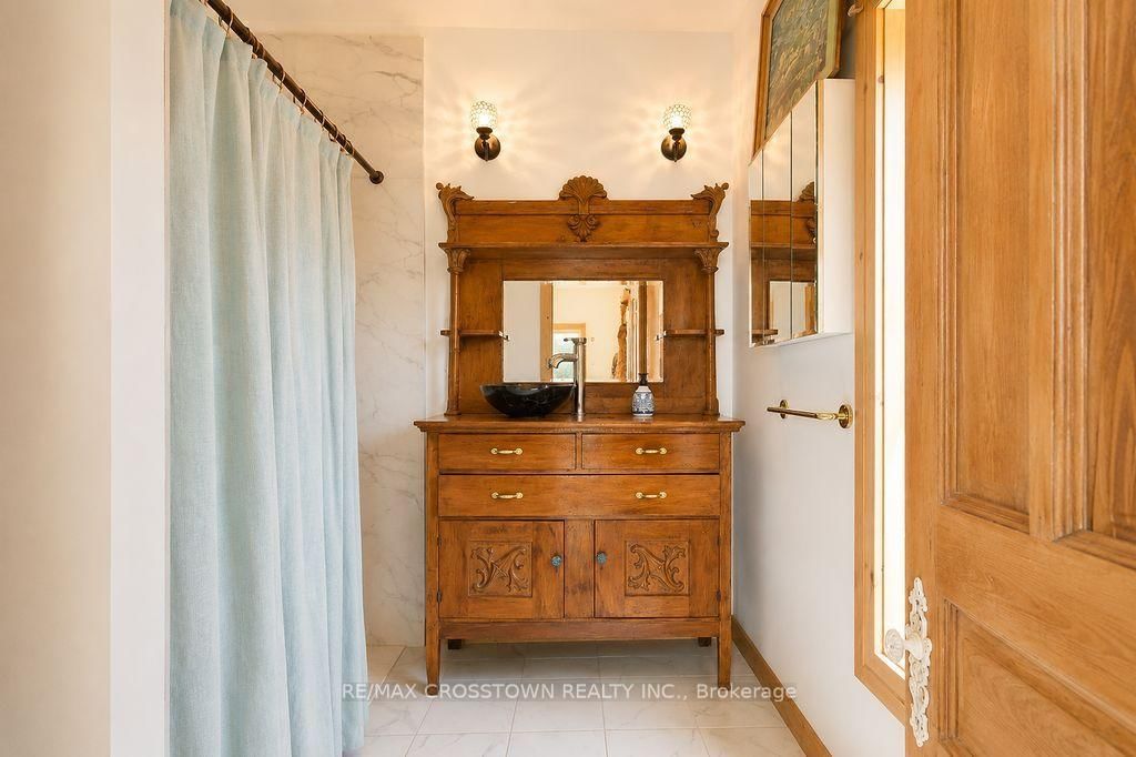 243 Champlain Road • Penetanguishene, ON photo 19