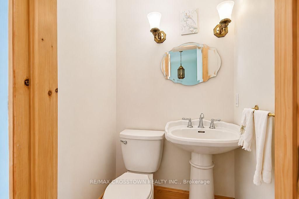 243 Champlain Road • Penetanguishene, ON photo 21