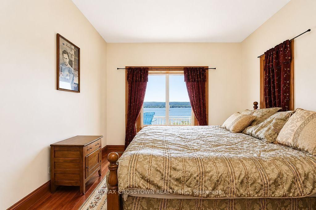 243 Champlain Road • Penetanguishene, ON photo 26