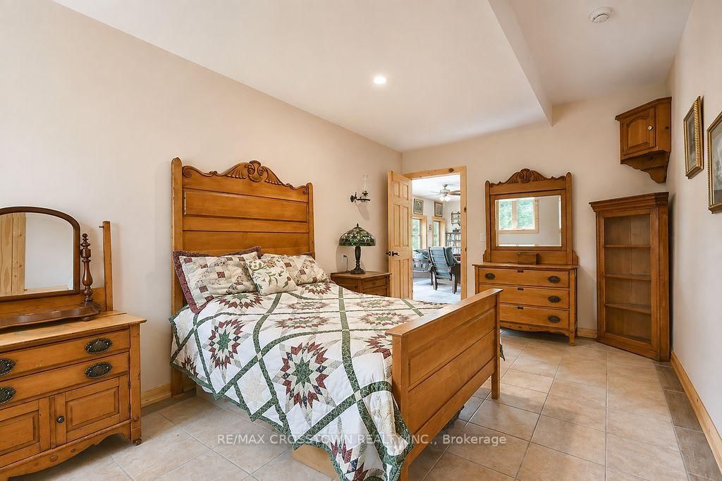 243 Champlain Road • Penetanguishene, ON photo 33