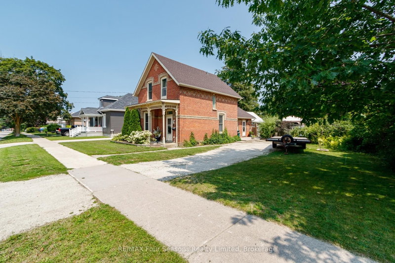 627 Saint Marie Street