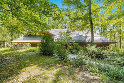 15 Scottdale Drive • Oro-Medonte, ON photo 2