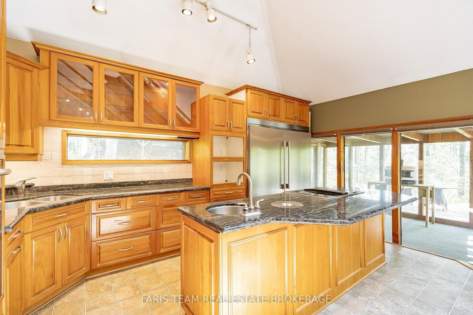 15 Scottdale Drive • Oro-Medonte, ON photo 9