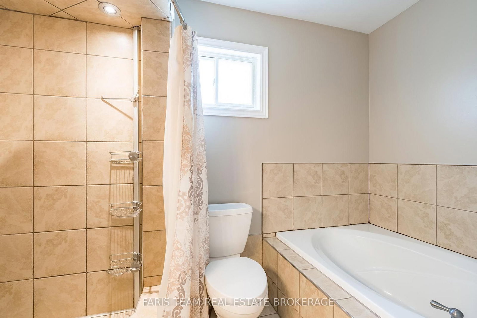 4 Bluegrass Drive • Barrie, ON photo 20