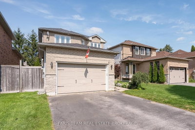 4 Bluegrass Drive • Barrie, ON photo 3