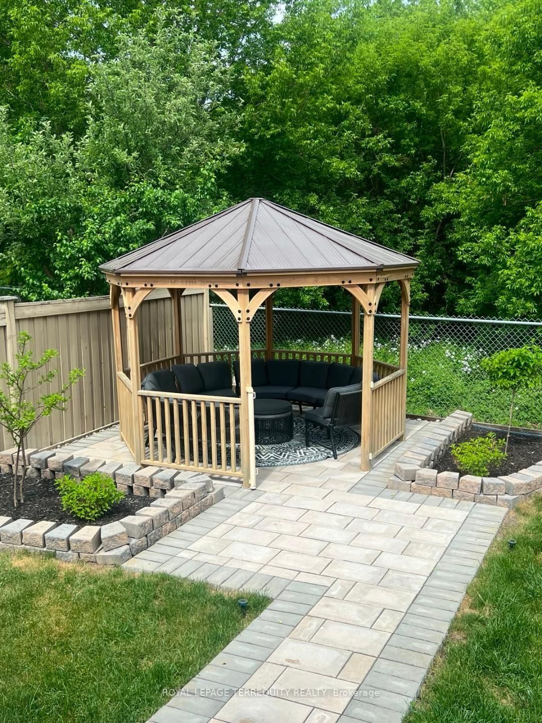 25 Jagges Drive • Barrie, ON photo 34