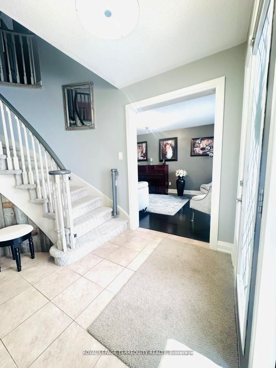 25 Jagges Drive • Barrie, ON photo 6